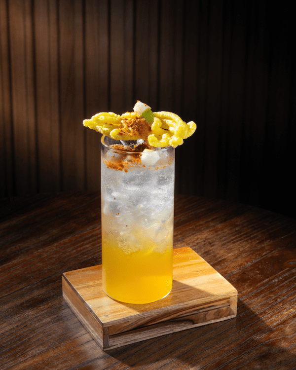 Mocktail segar Batavia Pickled terinspirasi asinan Betawi berbasis Denali Pure Pineapple dan Mango Syrup